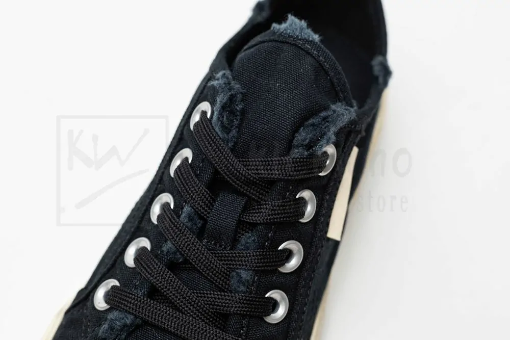 Ba*len*cia*ga paris low sneaker in black