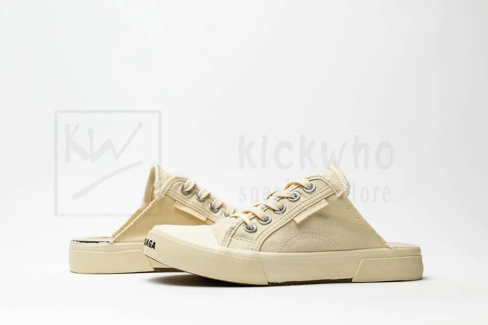 Ba*len*cia*ga paris sneaker mule in white