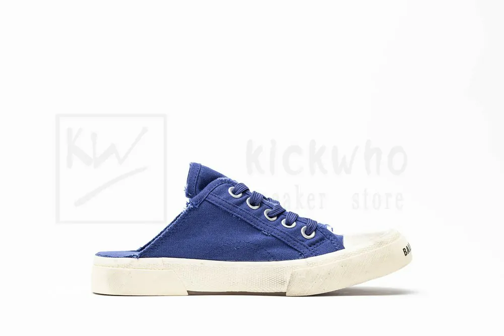 Ba*len*cia*ga paris sneaker mule in blue