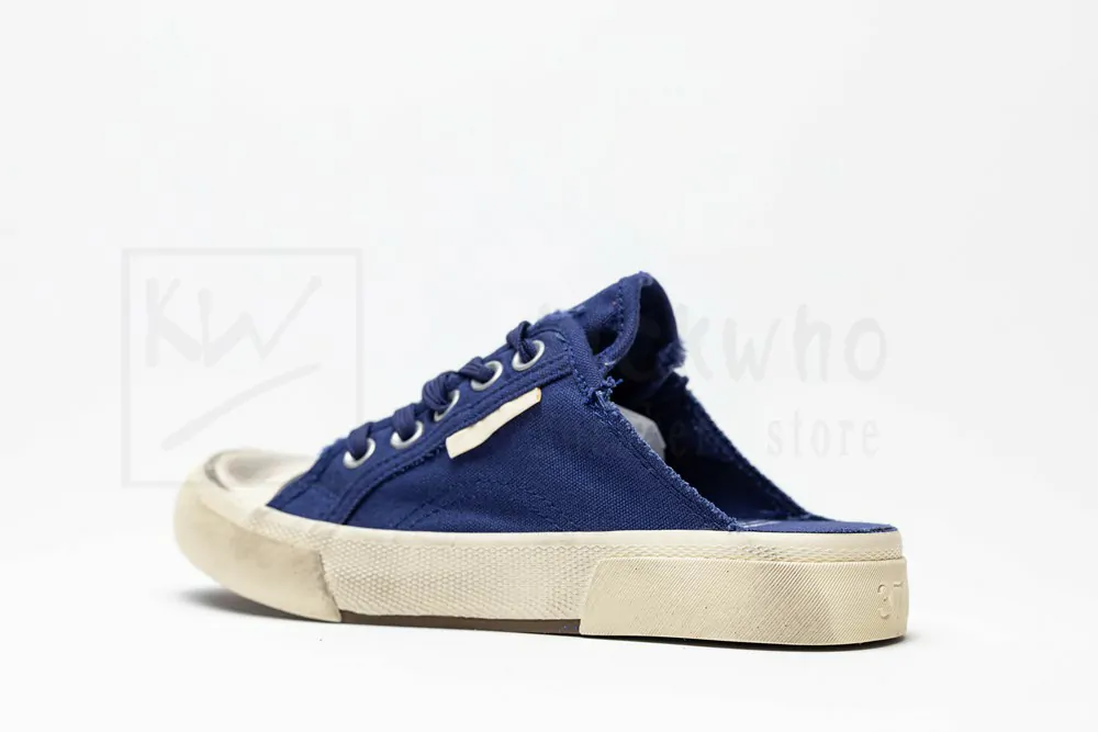 Ba*len*cia*ga paris sneaker mule in blue