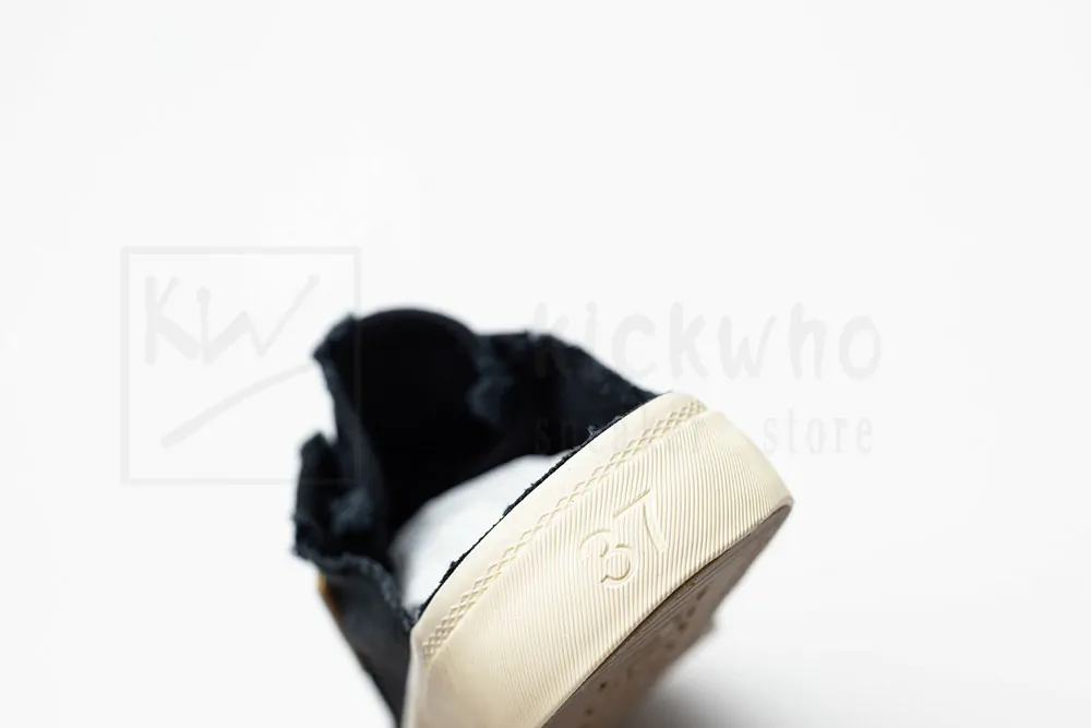 Ba*len*cia*ga paris sneaker mule in black