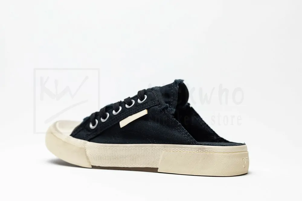 Ba*len*cia*ga paris sneaker mule in black