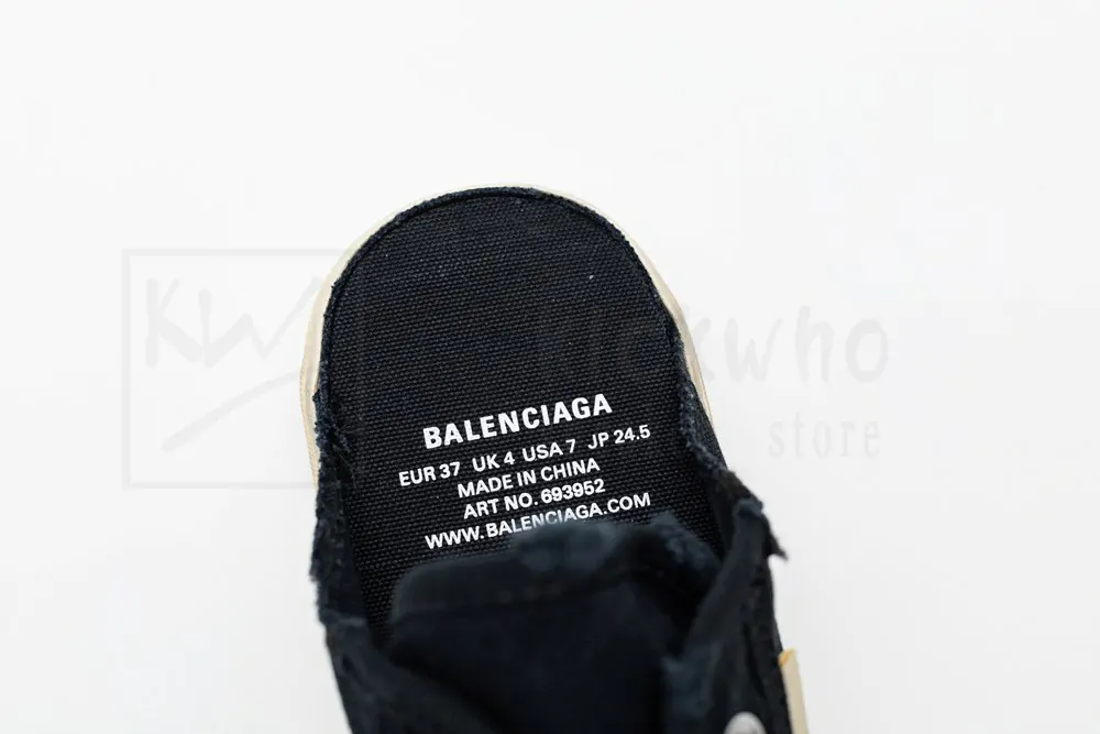 Ba*len*cia*ga paris sneaker mule in black
