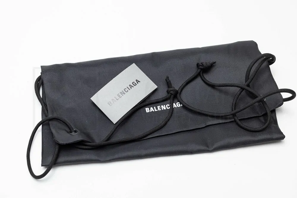 Ba*len*cia*ga paris sneaker mule in black