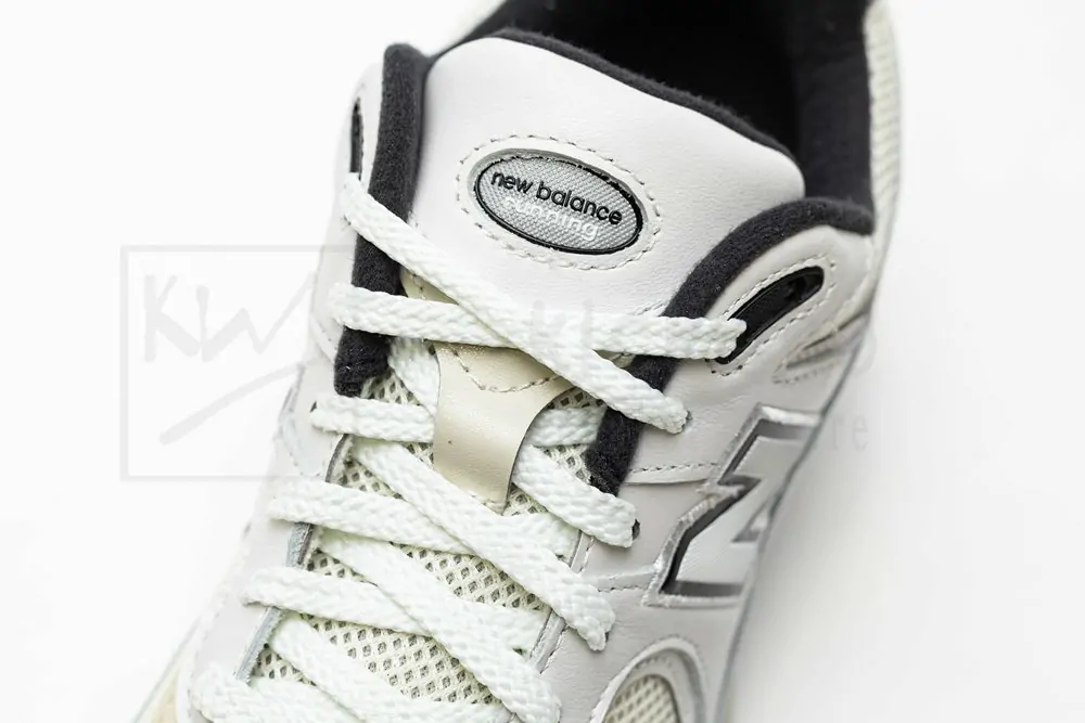new balance 2002r