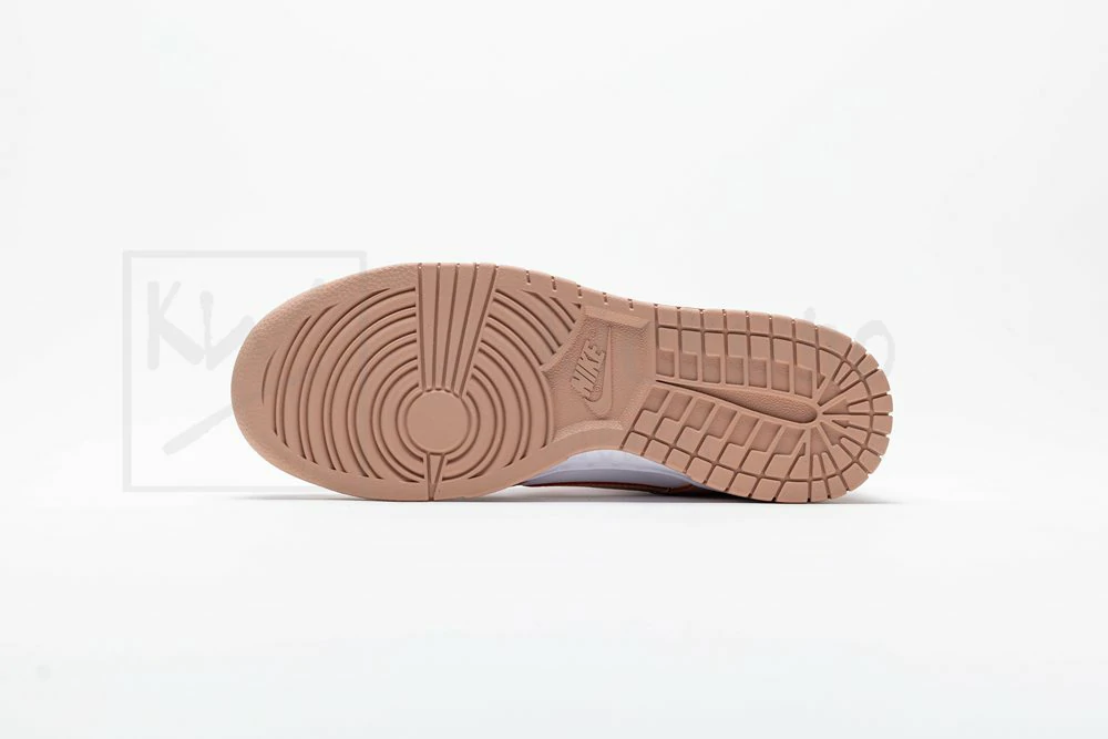 godkiller wmns dunk low