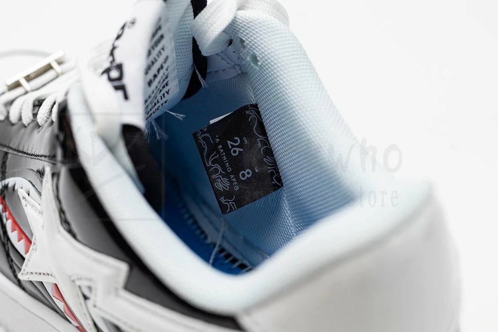 bapesta low m1 shark F**e - black