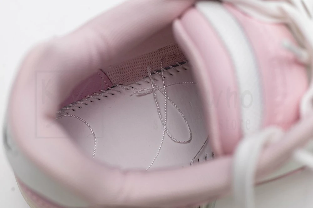 off-white wmns out of office