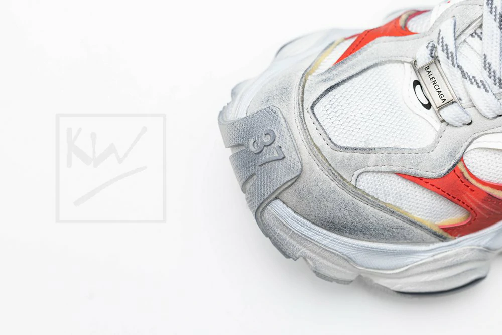 Ba*len*cia*ga cargo sneakers silvery red