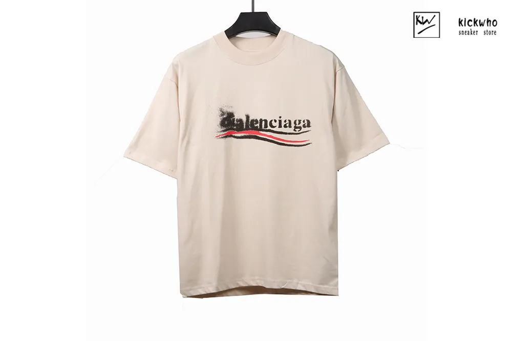 Ba*len*cia*ga fuzzy cola t-shirt beige