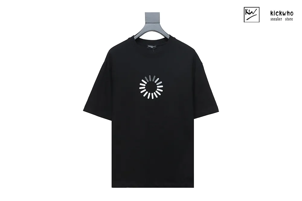 Ba*len*cia*ga network loading t-shirt black