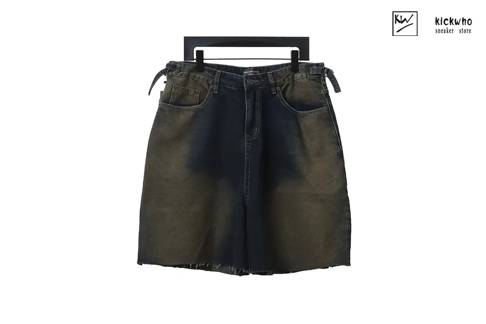Ba*len*cia*ga loose denim shorts
