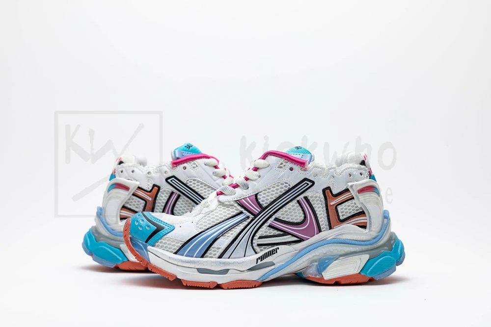 Ba*len*cia*ga runner sneaker blue pink orange