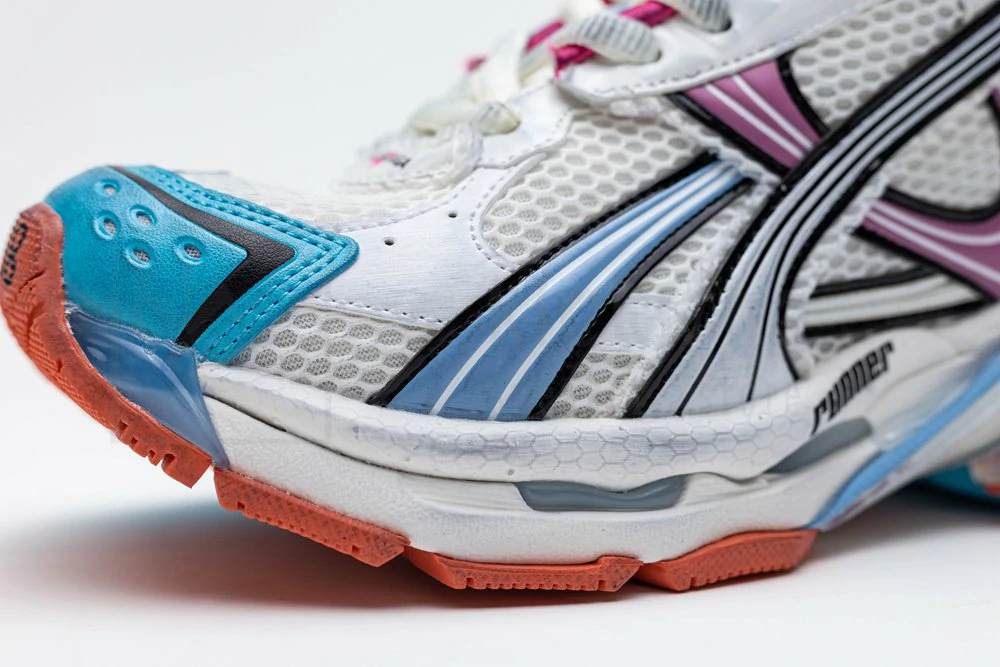 Ba*len*cia*ga runner sneaker blue pink orange