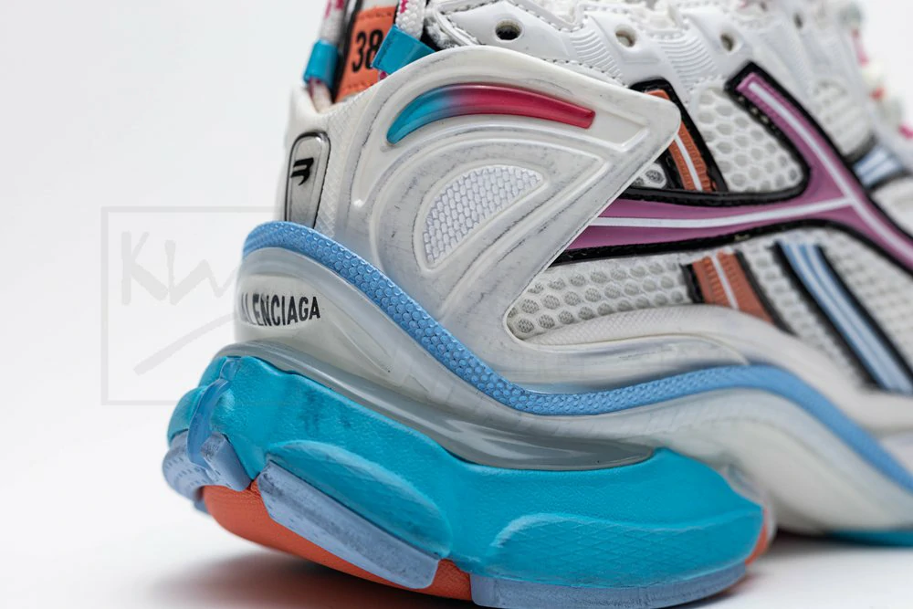 Ba*len*cia*ga runner sneaker blue pink orange