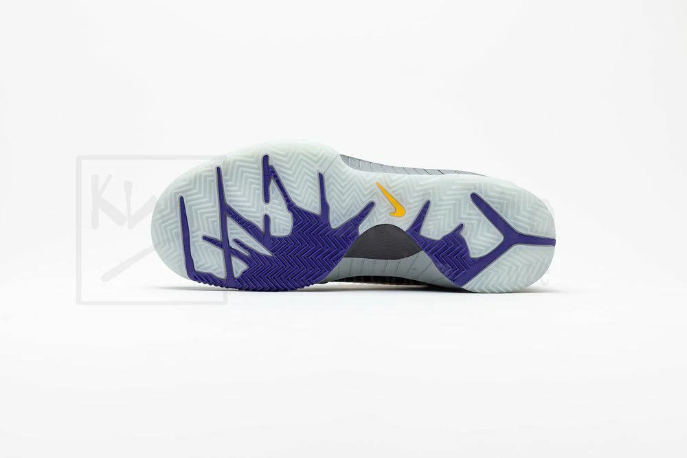 godkiller zoom kobe 4 protro