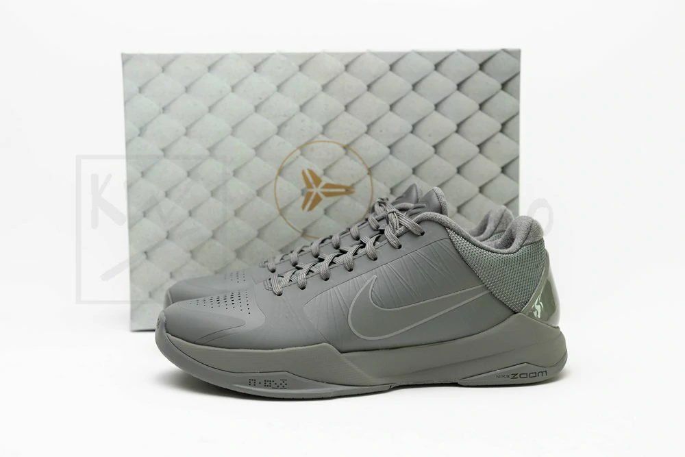 godkiller zoom kobe 5