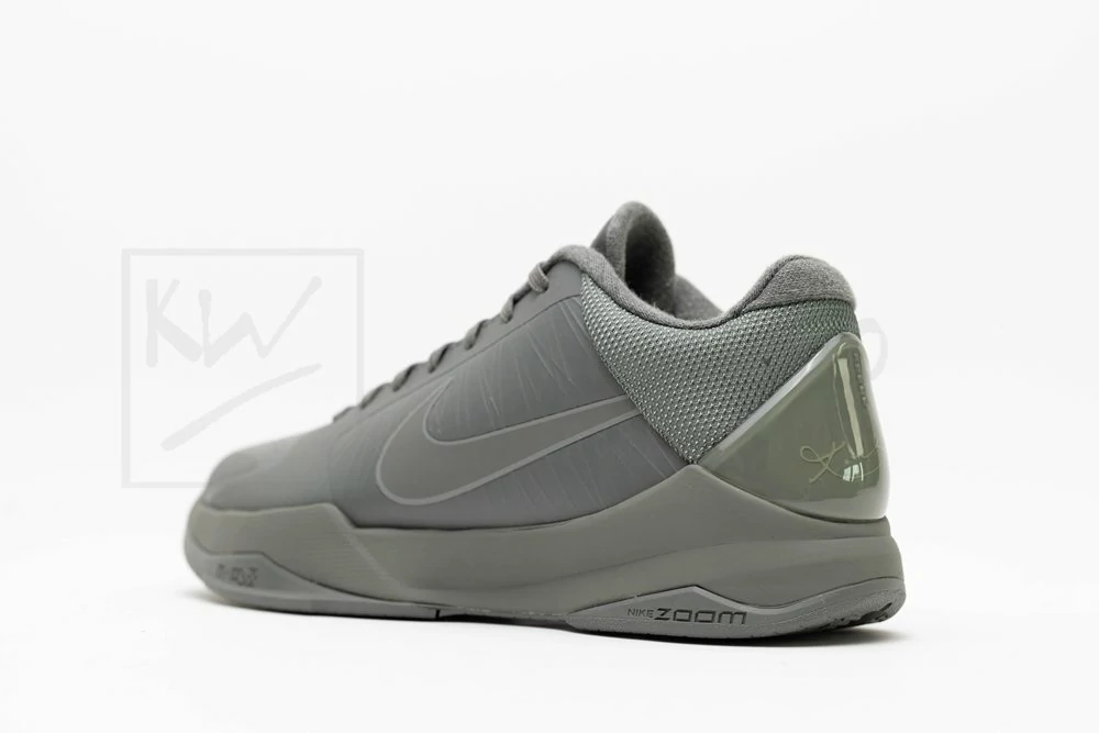 godkiller zoom kobe 5