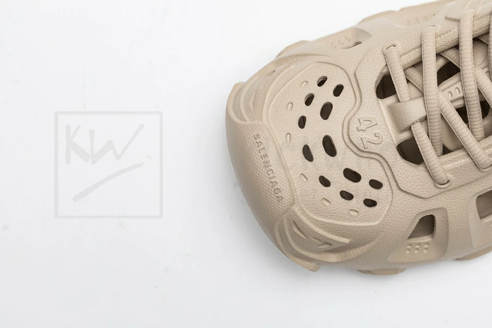 Ba*len*cia*ga hd lace up beige