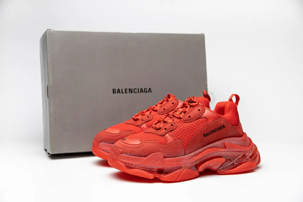 Ba*len*cia*ga triple s trainer