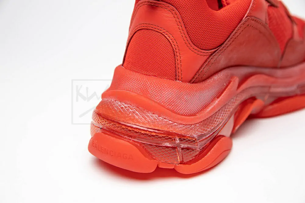 Ba*len*cia*ga triple s trainer