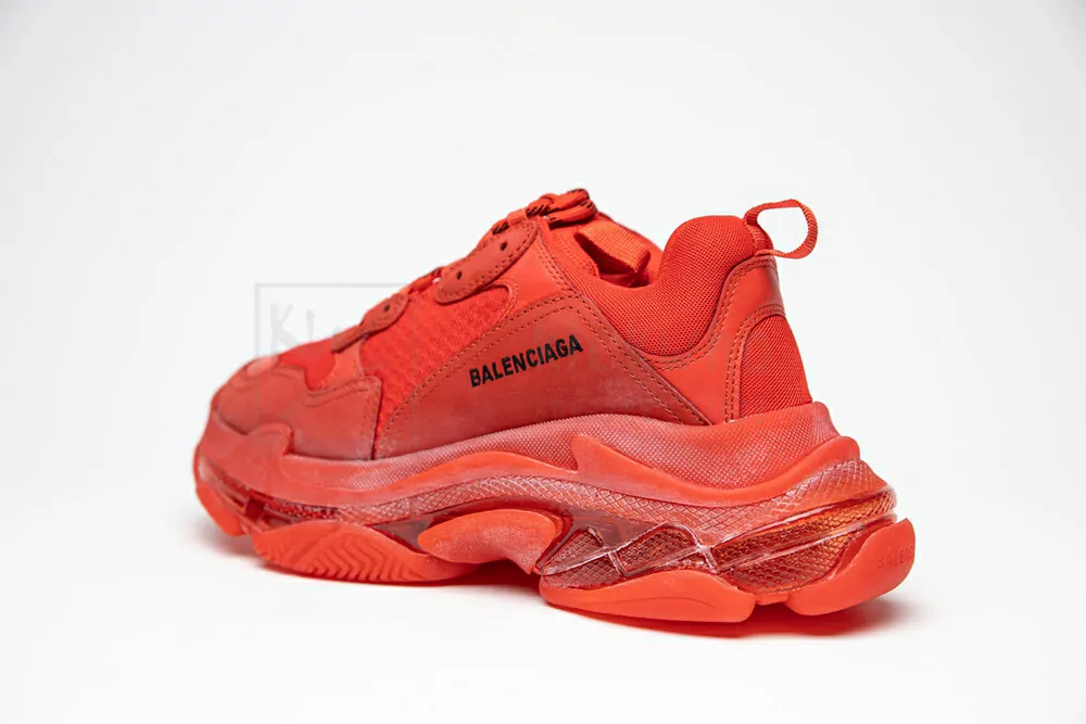 Ba*len*cia*ga triple s trainer