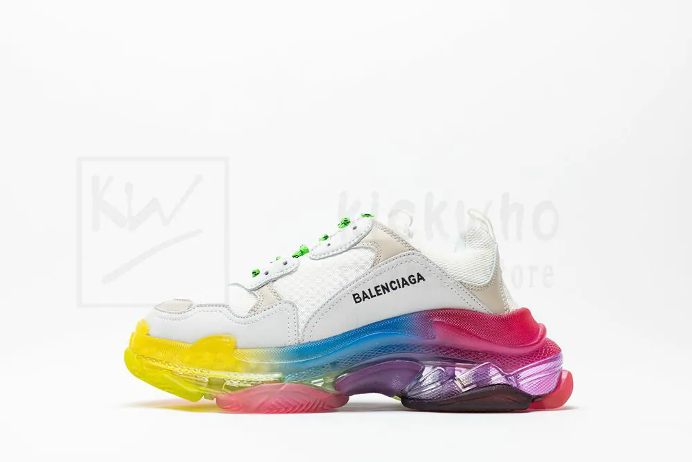 Ba*len*cia*ga triple s