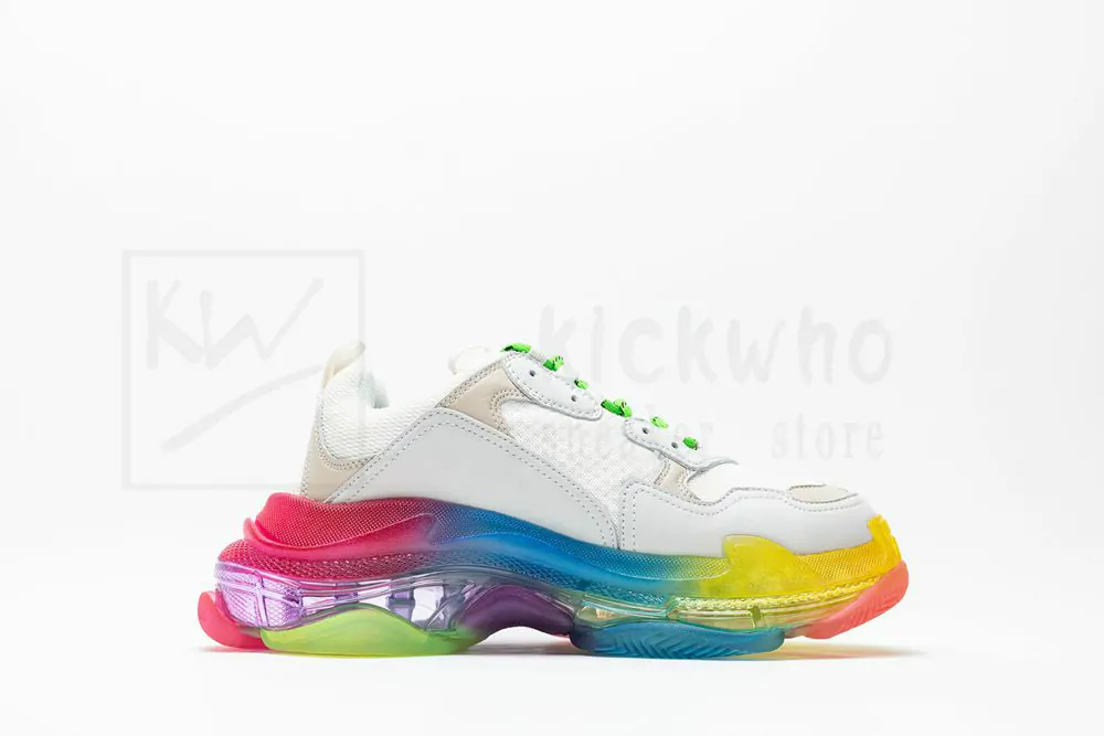 Ba*len*cia*ga triple s