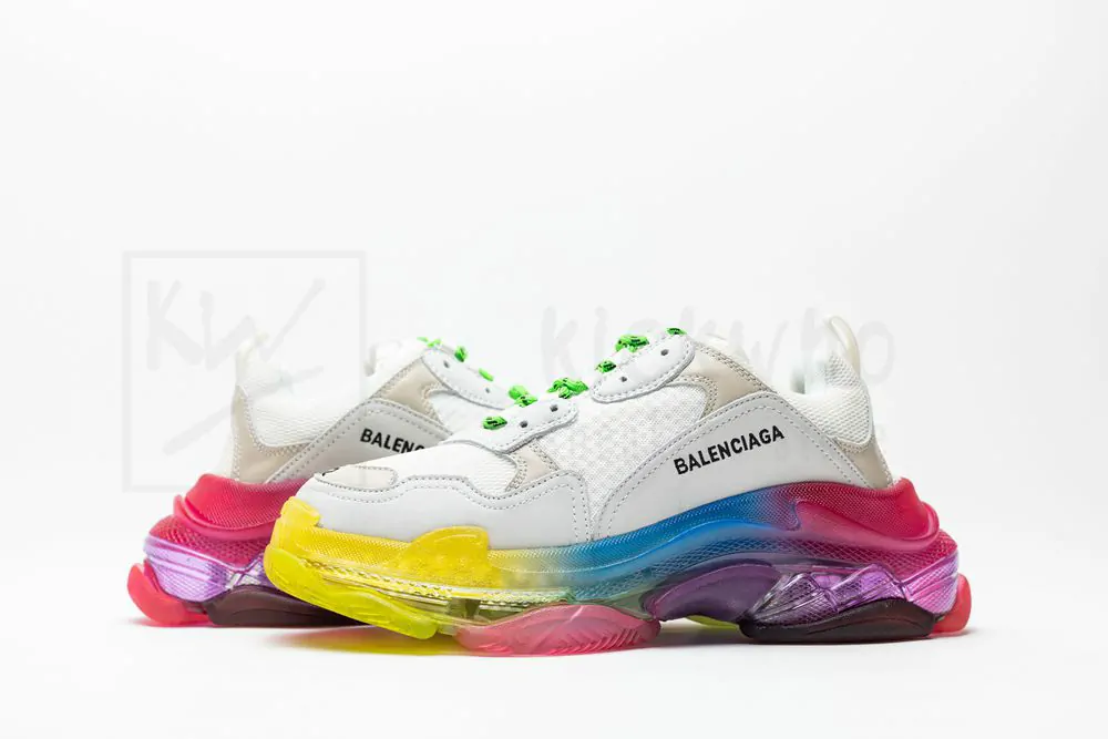 Ba*len*cia*ga triple s