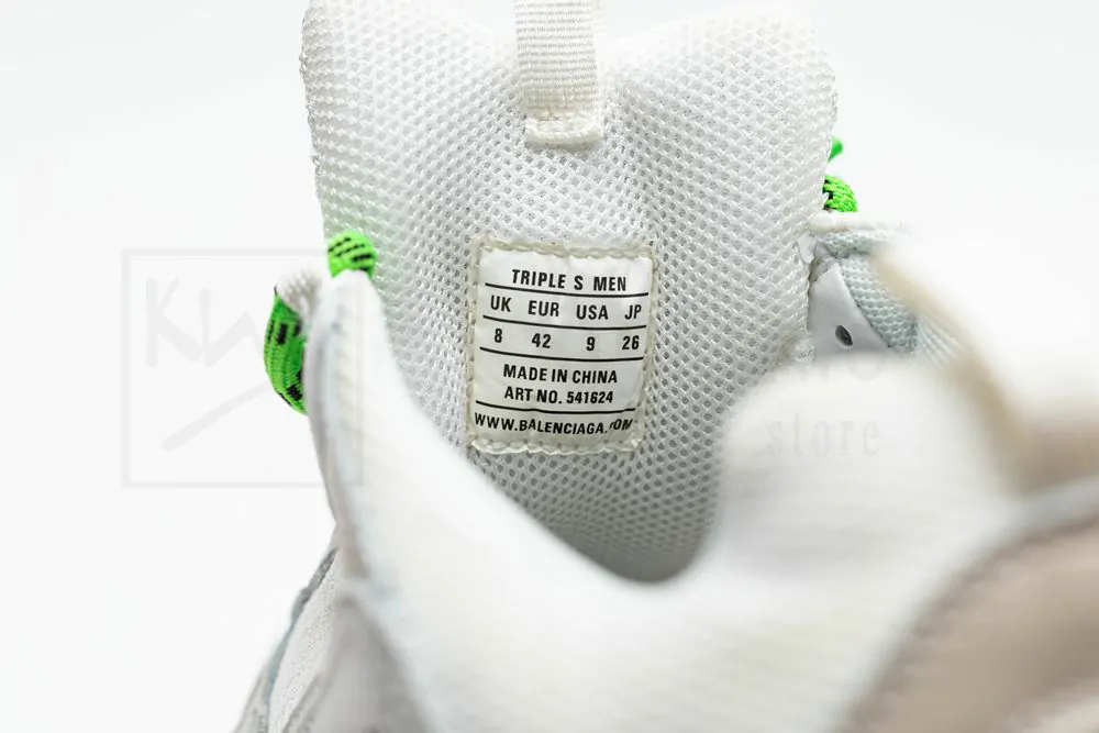 Ba*len*cia*ga triple s