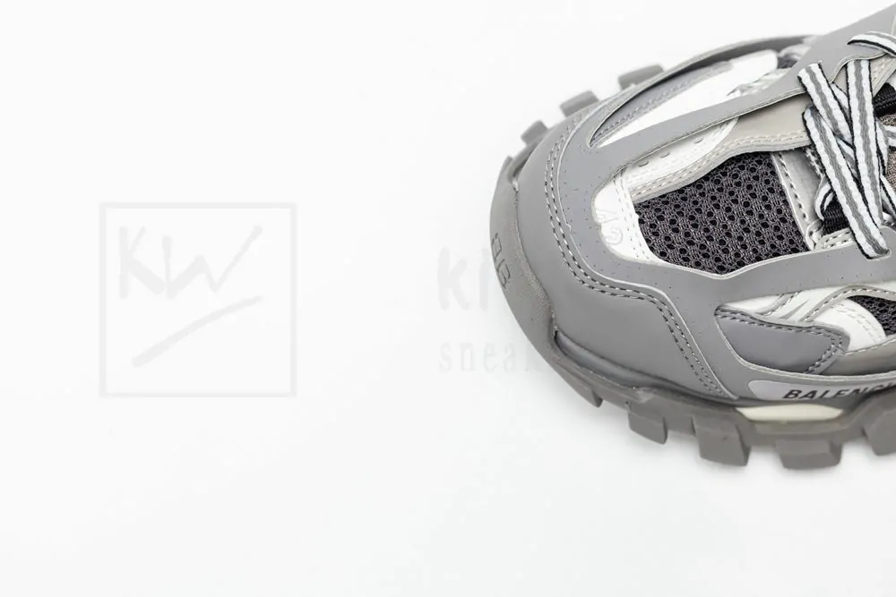 Ba*len*cia*ga track trainer grey white with led