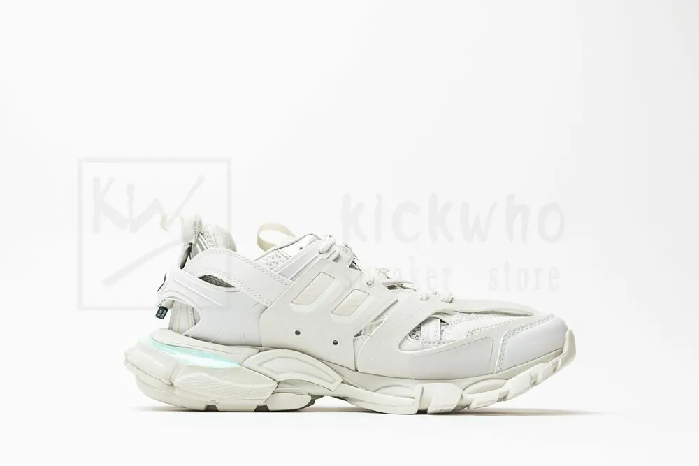 Ba*len*cia*ga track trainer "light grey " with led