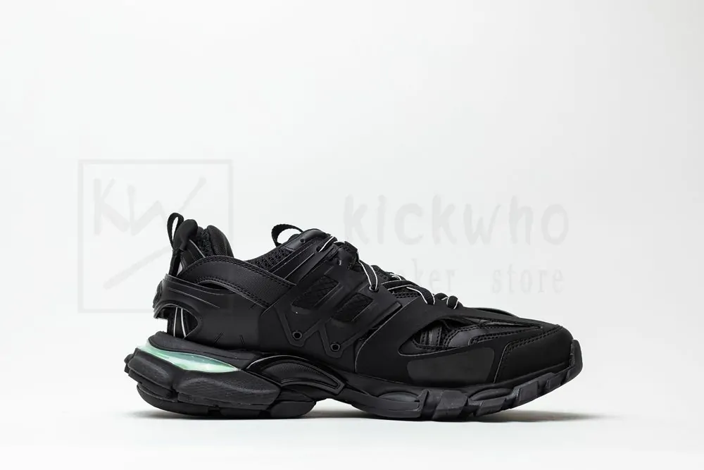 Ba*len*cia*ga track trainer black green with led