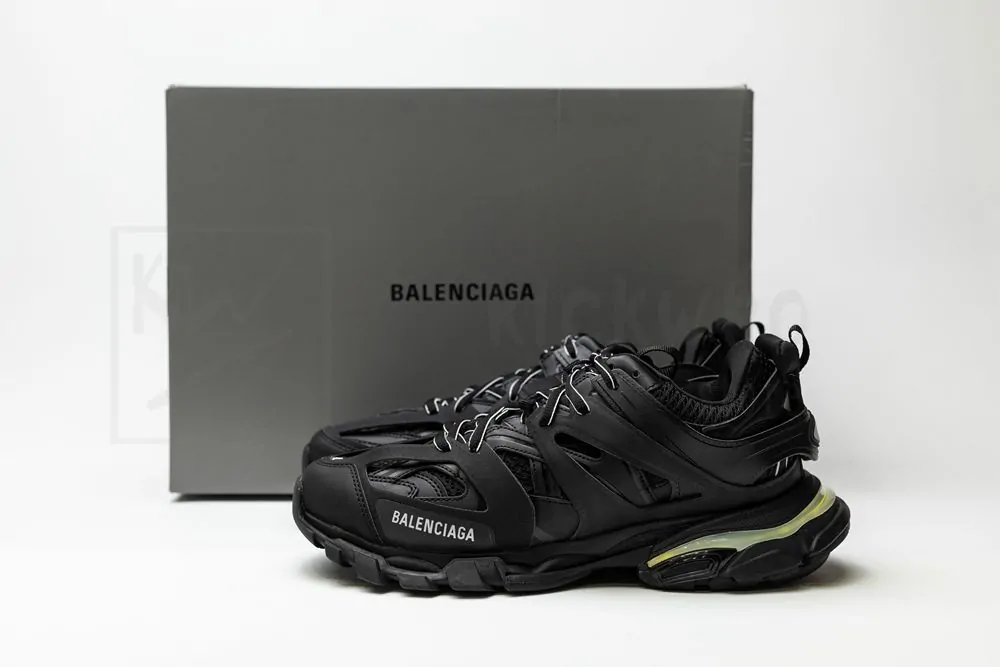 Ba*len*cia*ga track trainer black green with led