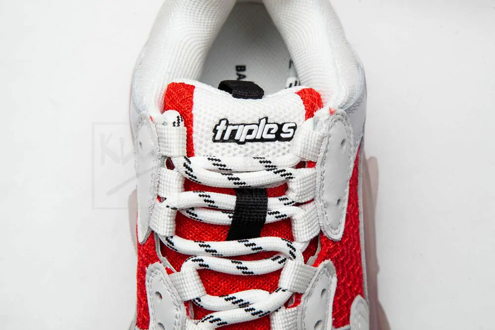 Ba*len*cia*ga triple s trainer