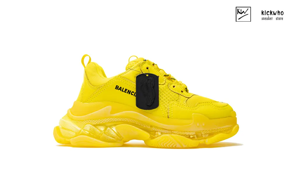 Ba*len*cia*ga triple s trainer ''clear sole yellow''