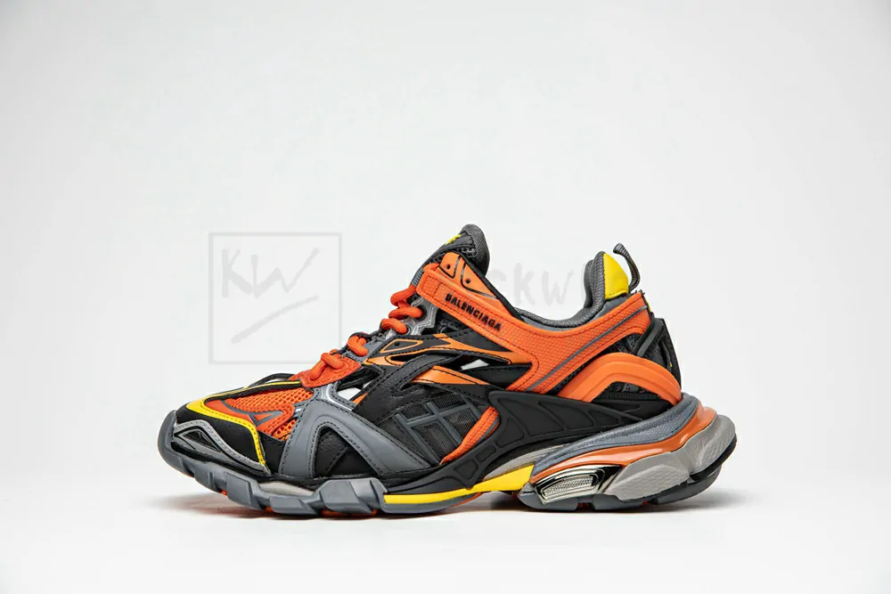 Ba*len*cia*ga track 2 trainer