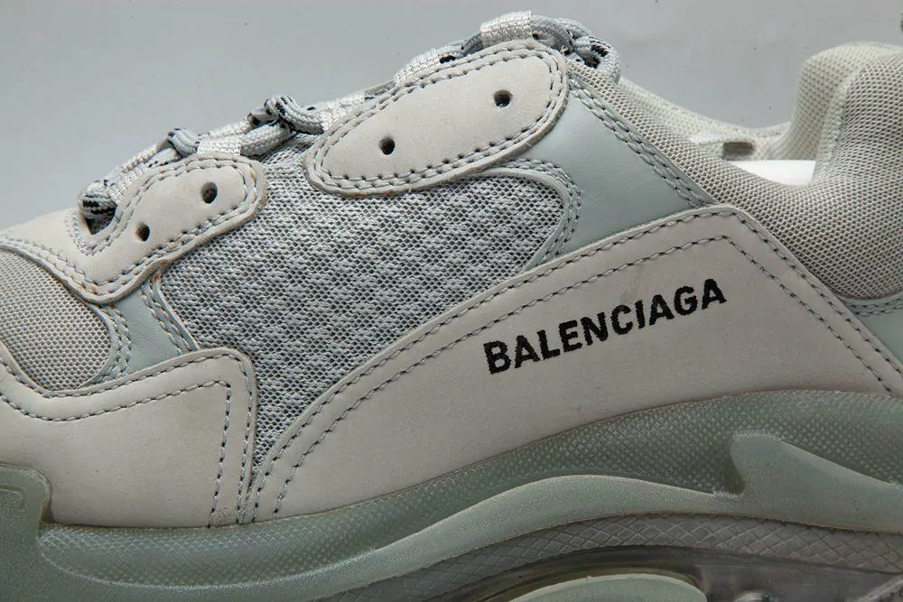 Ba*len*cia*ga triple s grey godkiller 483513w06e11259