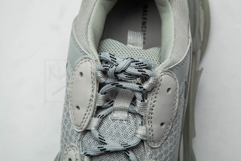 Ba*len*cia*ga triple s grey godkiller 483513w06e11259