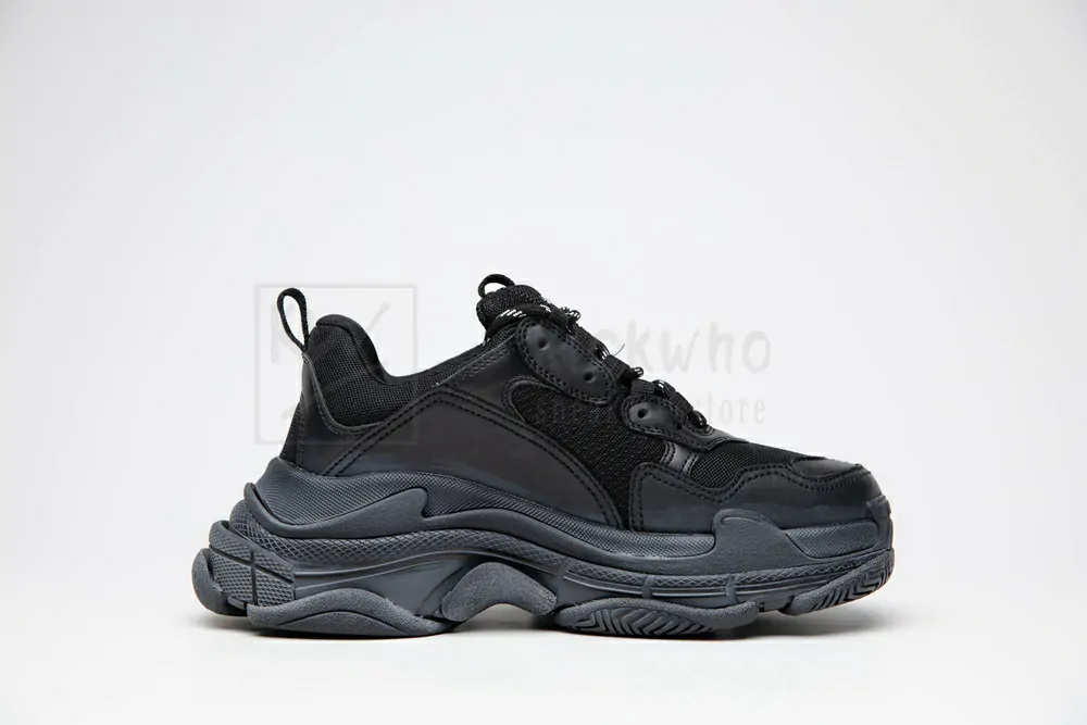 Ba*len*cia*ga triple s trainer pirate black "godkiller" 534162 w09o1 1000
