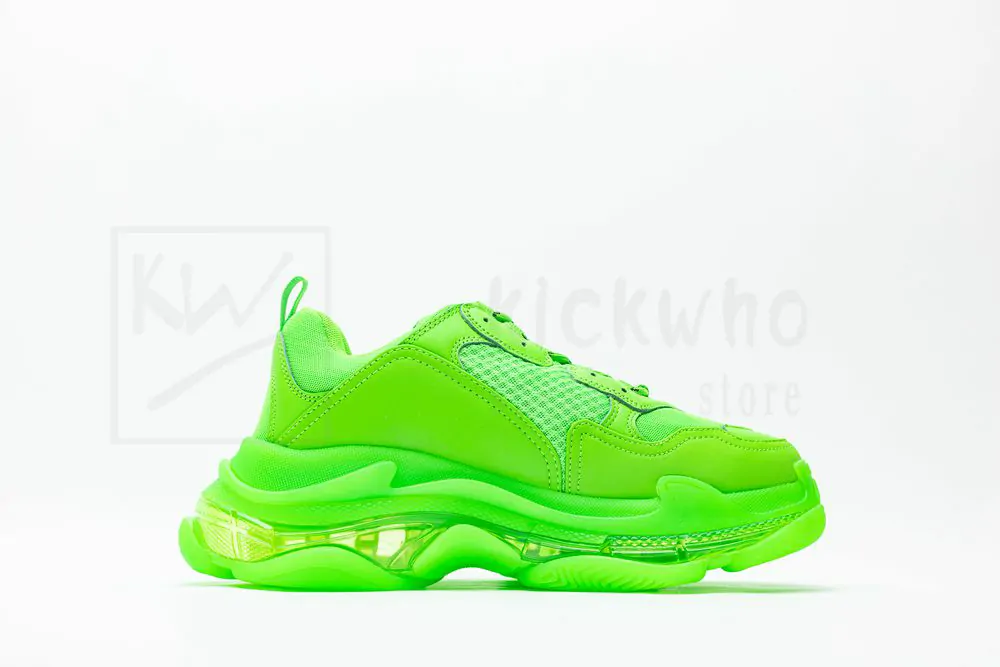 Ba*len*cia*ga triple s green godkiller