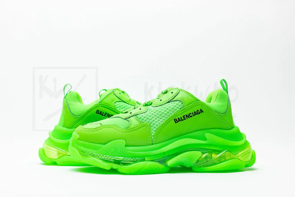 Ba*len*cia*ga triple s green godkiller