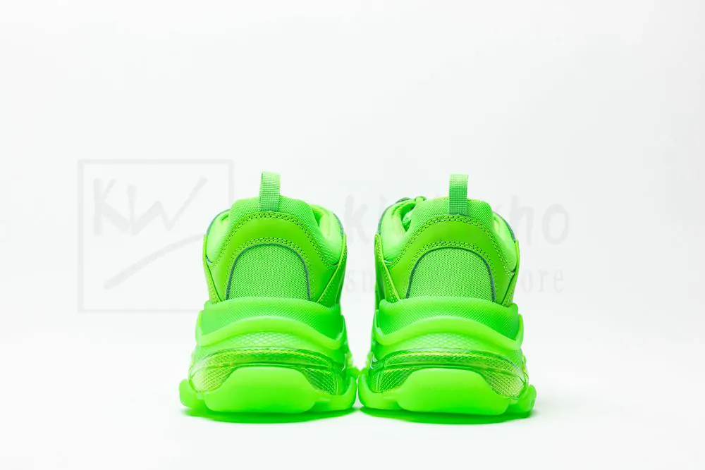 Ba*len*cia*ga triple s green godkiller
