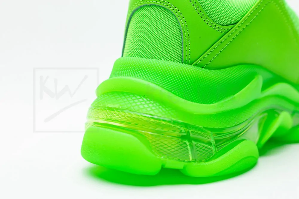 Ba*len*cia*ga triple s green godkiller