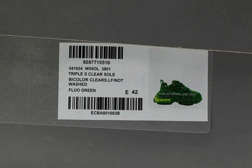 Ba*len*cia*ga triple s green godkiller