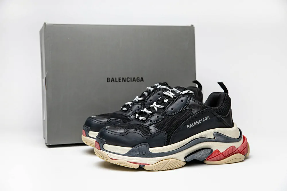 Ba*len*cia*ga triple s trainer bred "godkiller" 533882 w09o1 1000