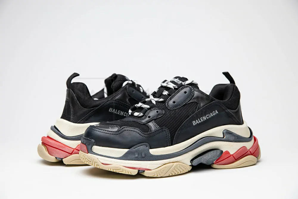 Ba*len*cia*ga triple s trainer bred "godkiller" 533882 w09o1 1000