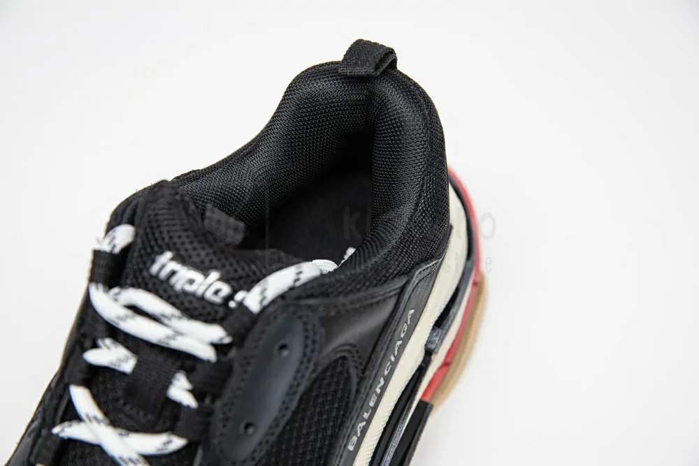 Ba*len*cia*ga triple s trainer bred "godkiller" 533882 w09o1 1000