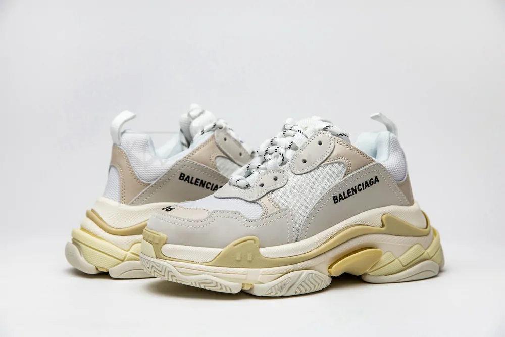 Ba*len*cia*ga triple s all white "godkiller" 512177w09e19000