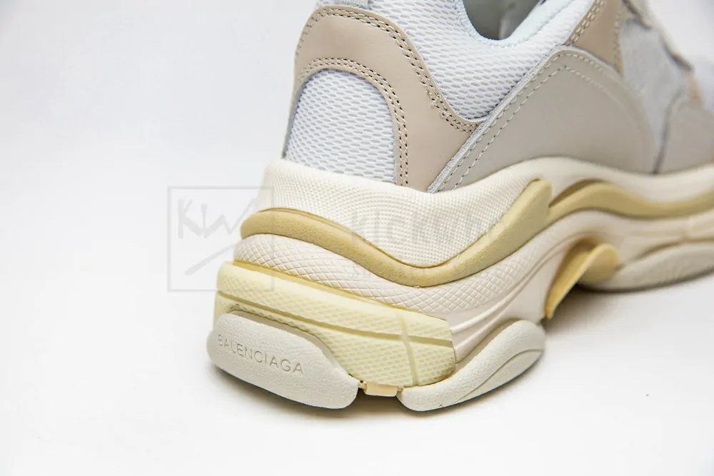 Ba*len*cia*ga triple s all white "godkiller" 512177w09e19000